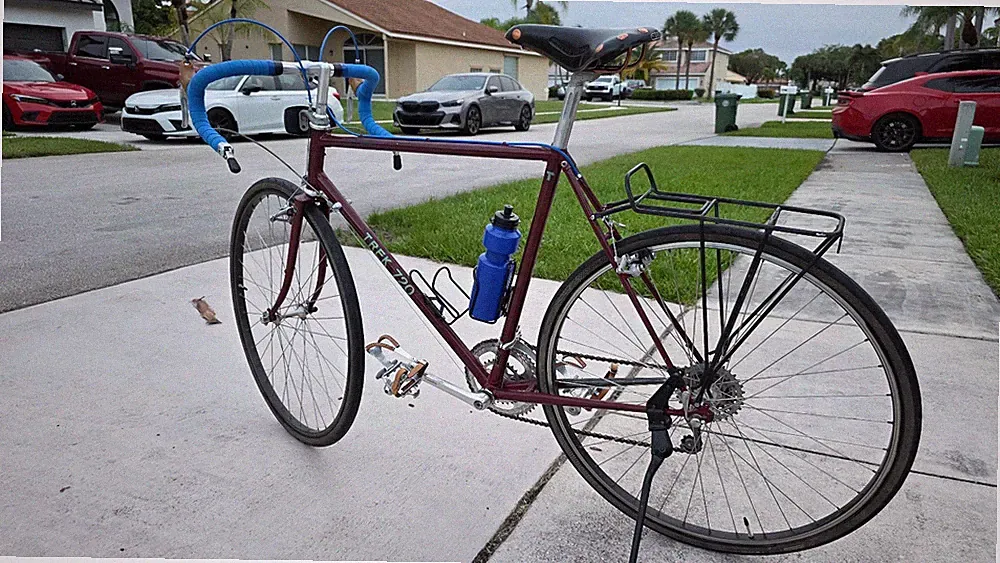1984 Trek 720 touring bicycle